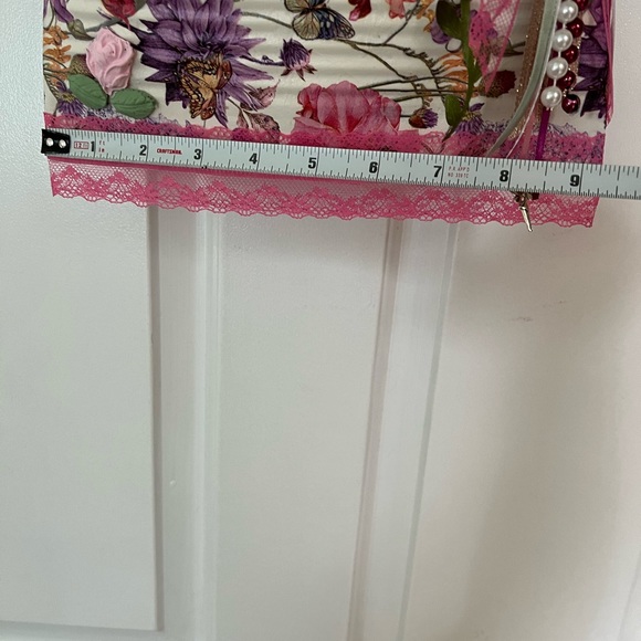 Decorated oversized tin can - Picture 9 of 13